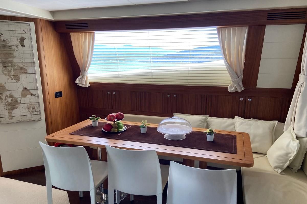 2009 Riva 85 