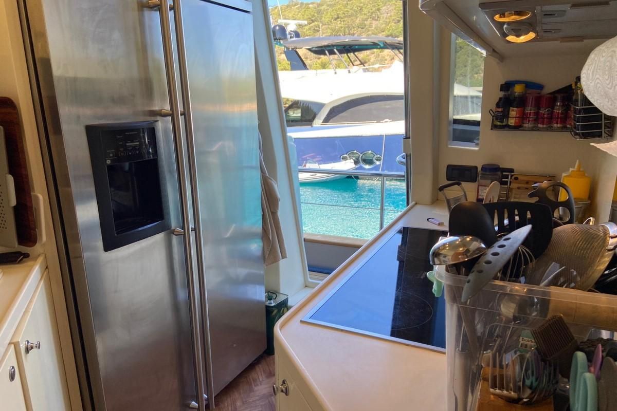 2009 Riva 85 