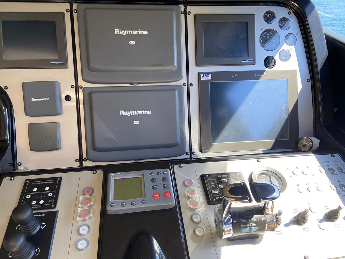 2009 Riva 85 