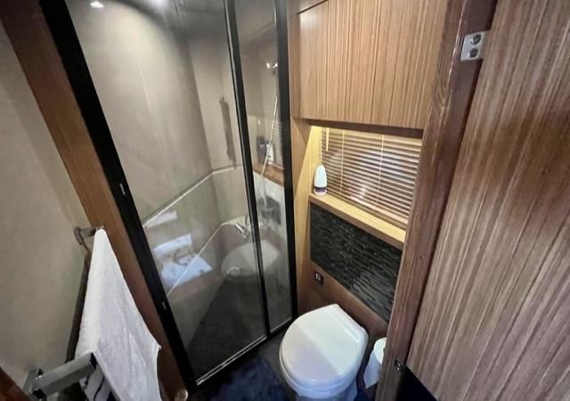 2017-59-sea-ray-l590