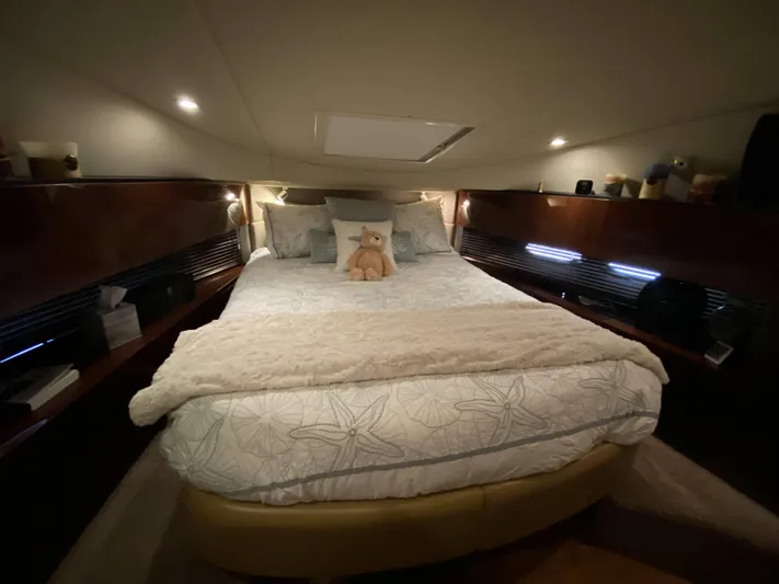 Cheri Pie Yacht Photos Pics Luxurious bedroom interior of 2008 Sea Ray 47 Sedan Bridge yacht.