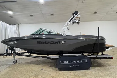 MasterCraft XT20