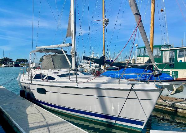 2004 Hunter Passage 420