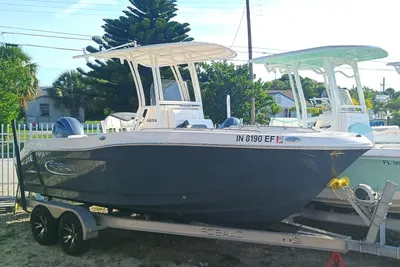 Robalo R202 Explorer