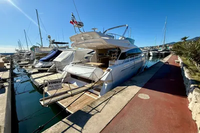 2022 Ferretti Yachts 550