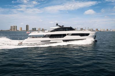 Yacht
