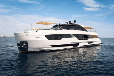 Yacht