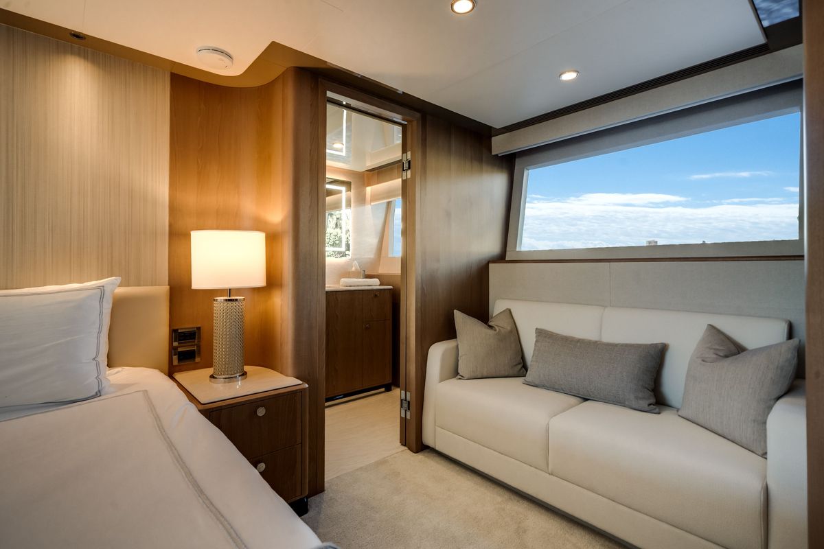 2025 Ocean Alexander 95 