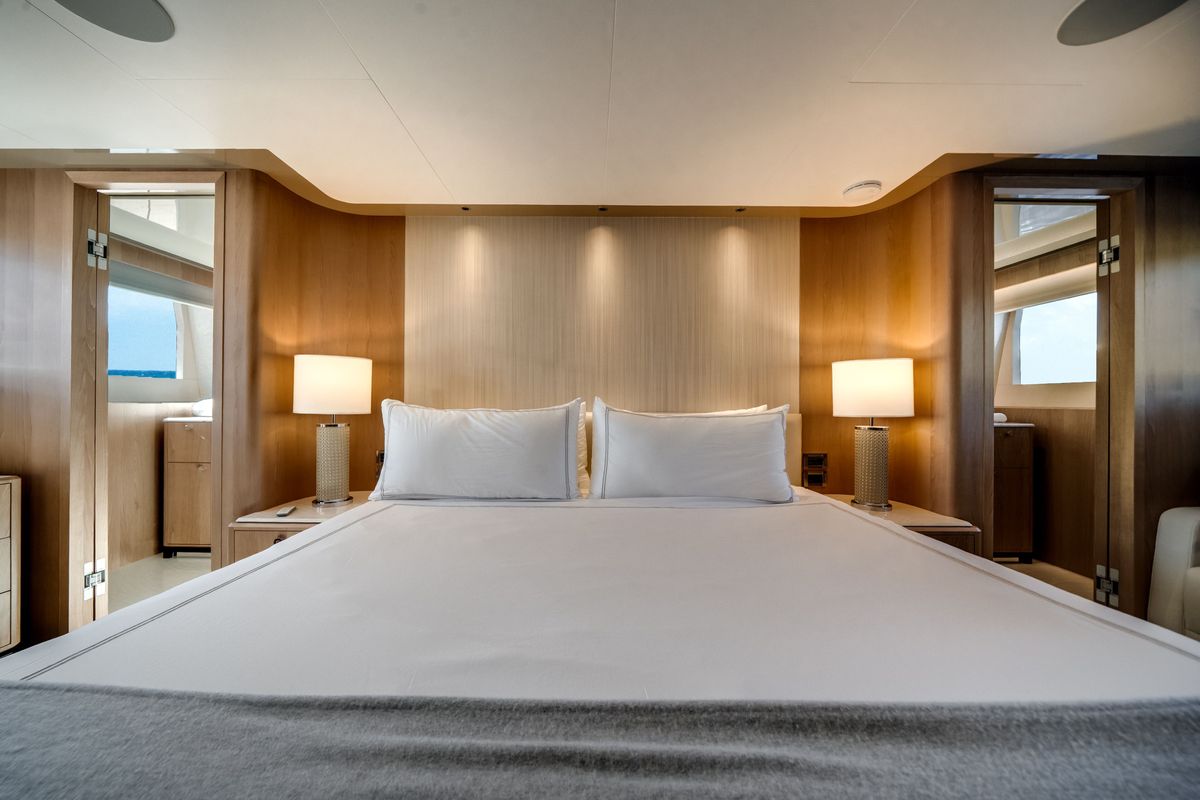 2025 Ocean Alexander 95 