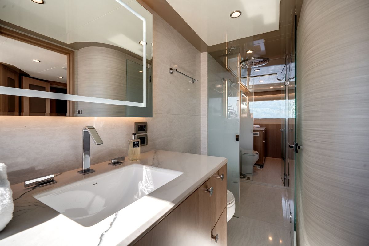 2025 Ocean Alexander 95 