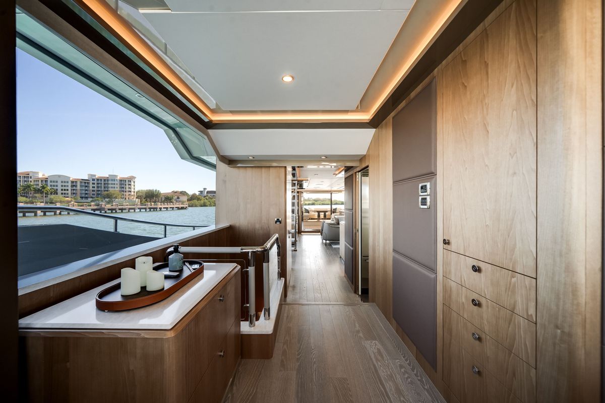 2025 Ocean Alexander 95 