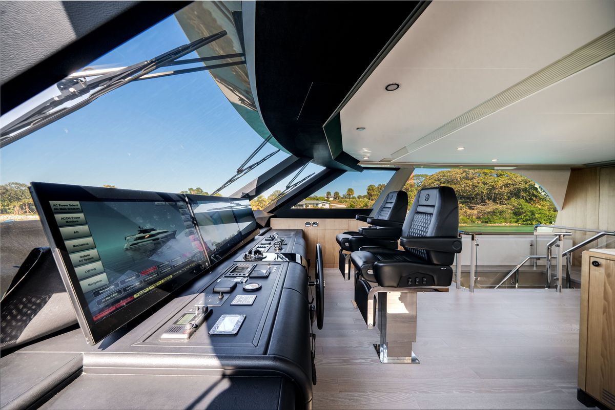 2025 Ocean Alexander 95 