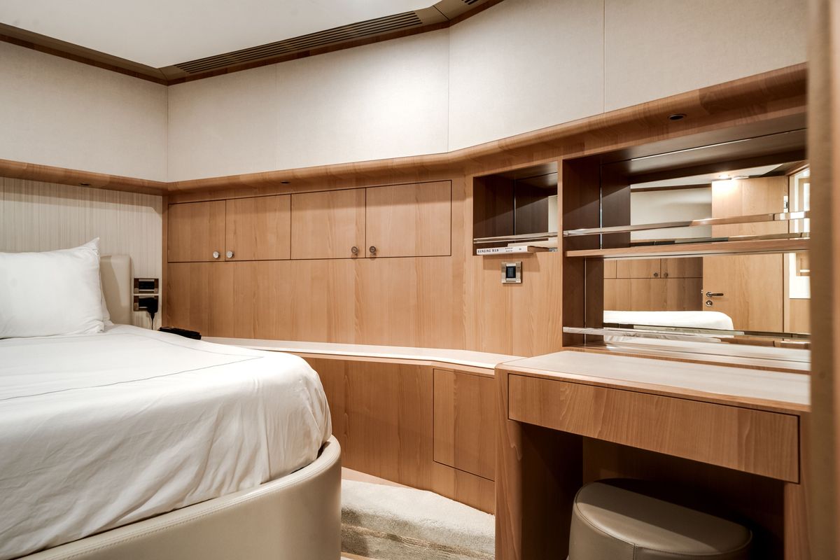 2025 Ocean Alexander 95 