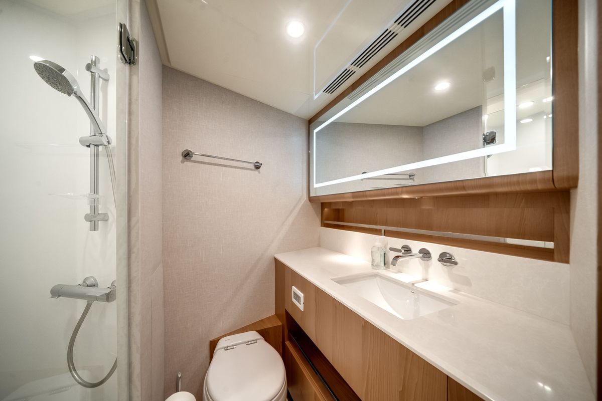 2025 Ocean Alexander 95 