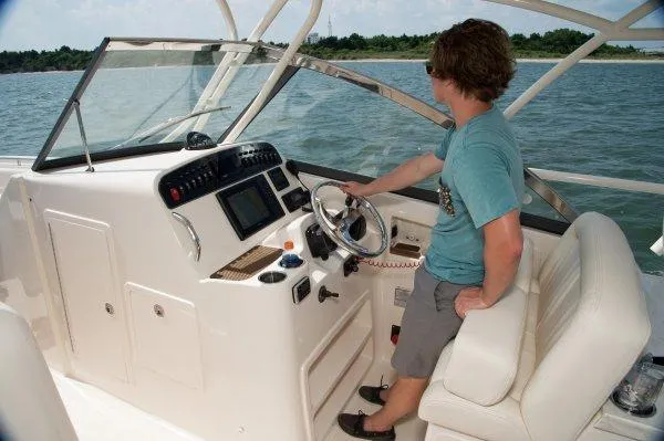 Badger Yacht Photos Pics Manufacturer Provided Image