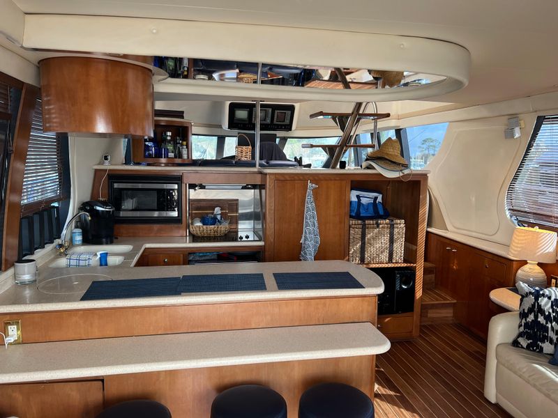 1998 Carver 53 Voyager