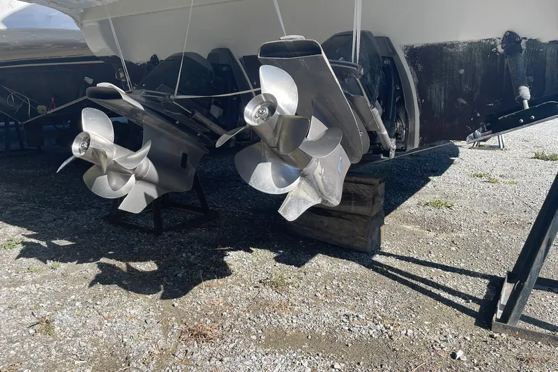  Yacht Photos Pics 2007 Formula 370 Super Sport boat propellers on dry dock display.