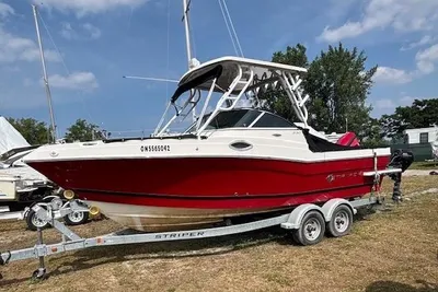 Seaswirl Striper 2301 Dual Console O/B