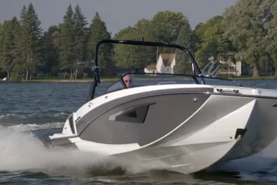 Glastron GTD 240