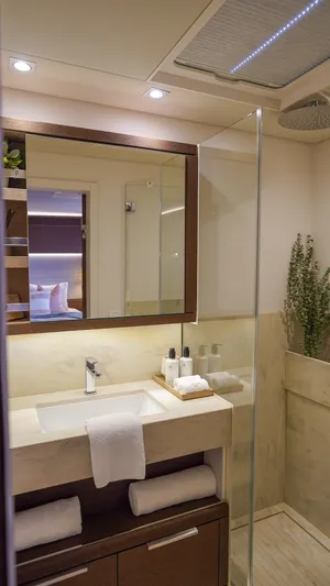 Aeolus 77 Yacht Photos Pics 