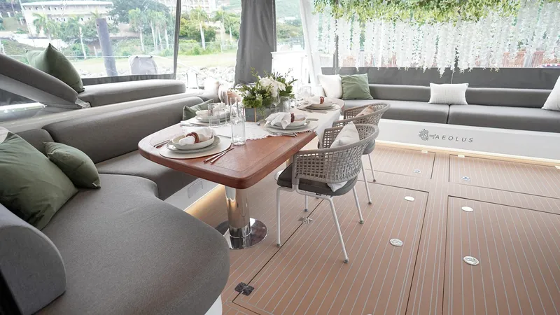 Aeolus 77 Yacht Photos Pics 