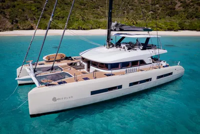 Lagoon SEVENTY 7