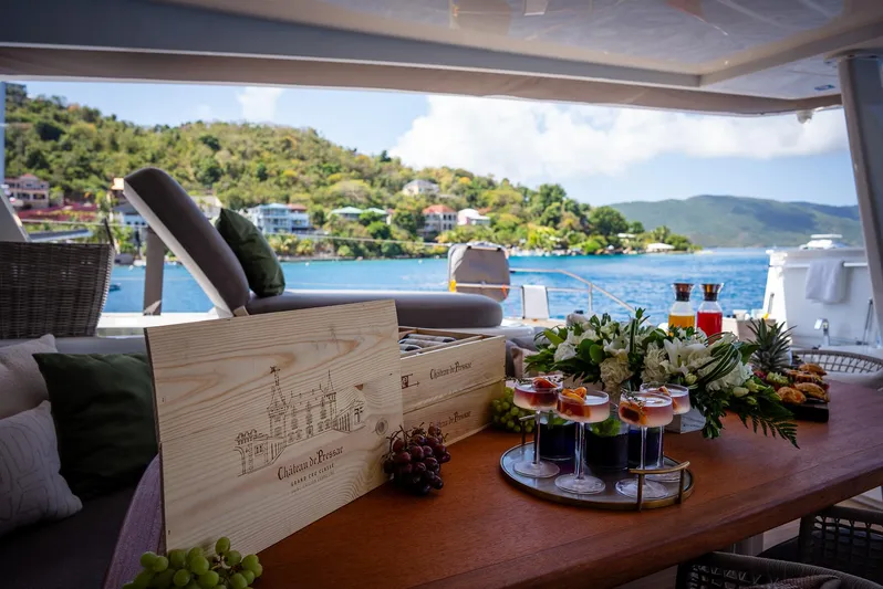 Aeolus 77 Yacht Photos Pics 