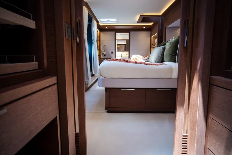 Aeolus 77 Yacht Photos Pics Master Cabin from Walk-in Closet