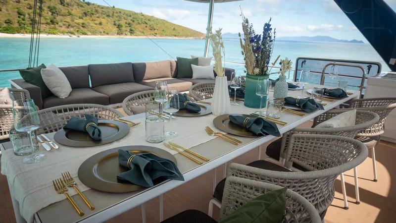 Aeolus 77 Yacht Photos Pics Al Fresco Dining on the Flybridge