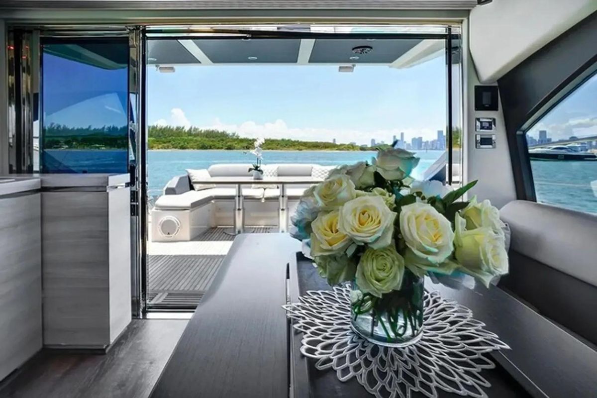 2015 Azimut 54 