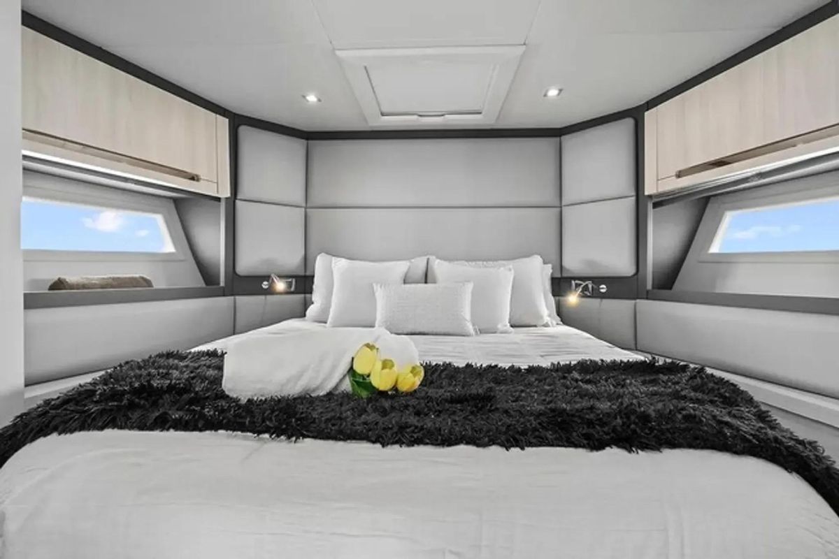 2015 Azimut 54 
