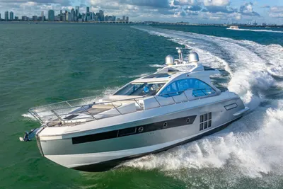 Azimut 55S