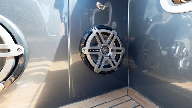 1017gt2017 Yacht Photos Pics Speaker system on 2017 Frauscher 1017 GT boat, featuring JL Audio components.