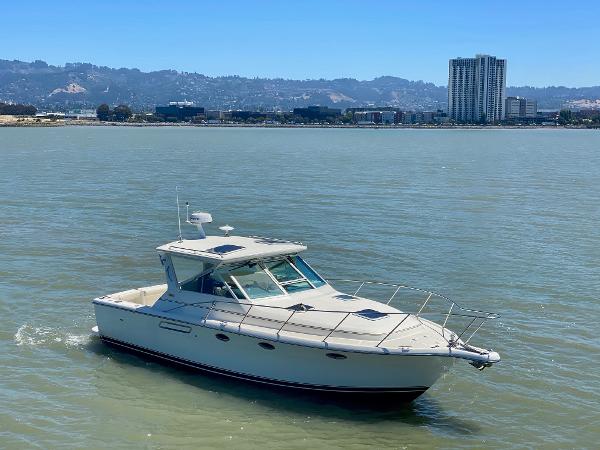1993 Tiara Yachts 3100 Open