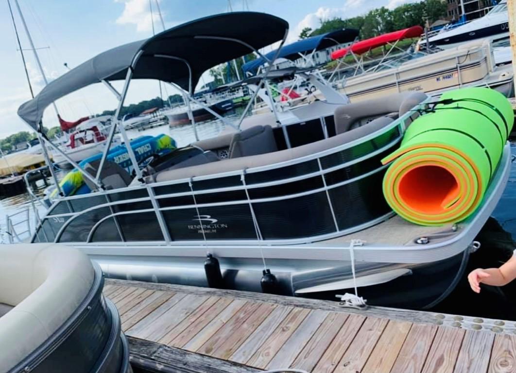2020 Bennington 22SSBXP