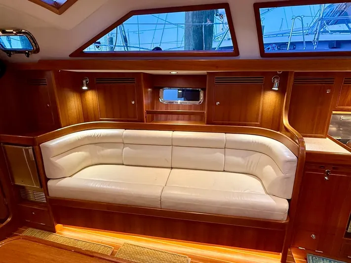 Hylander Yacht Photos Pics 