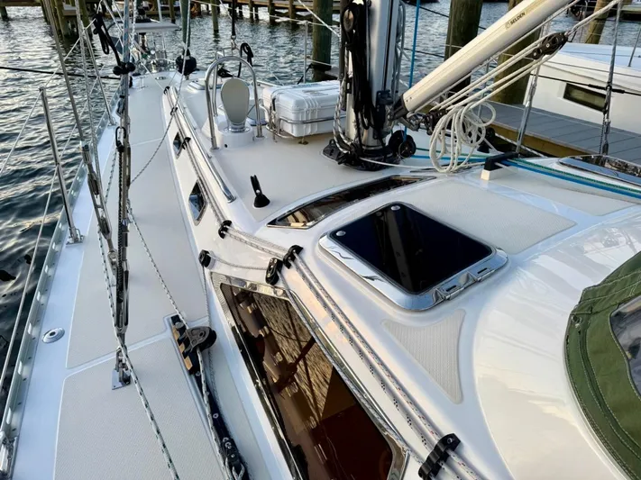 Hylander Yacht Photos Pics 