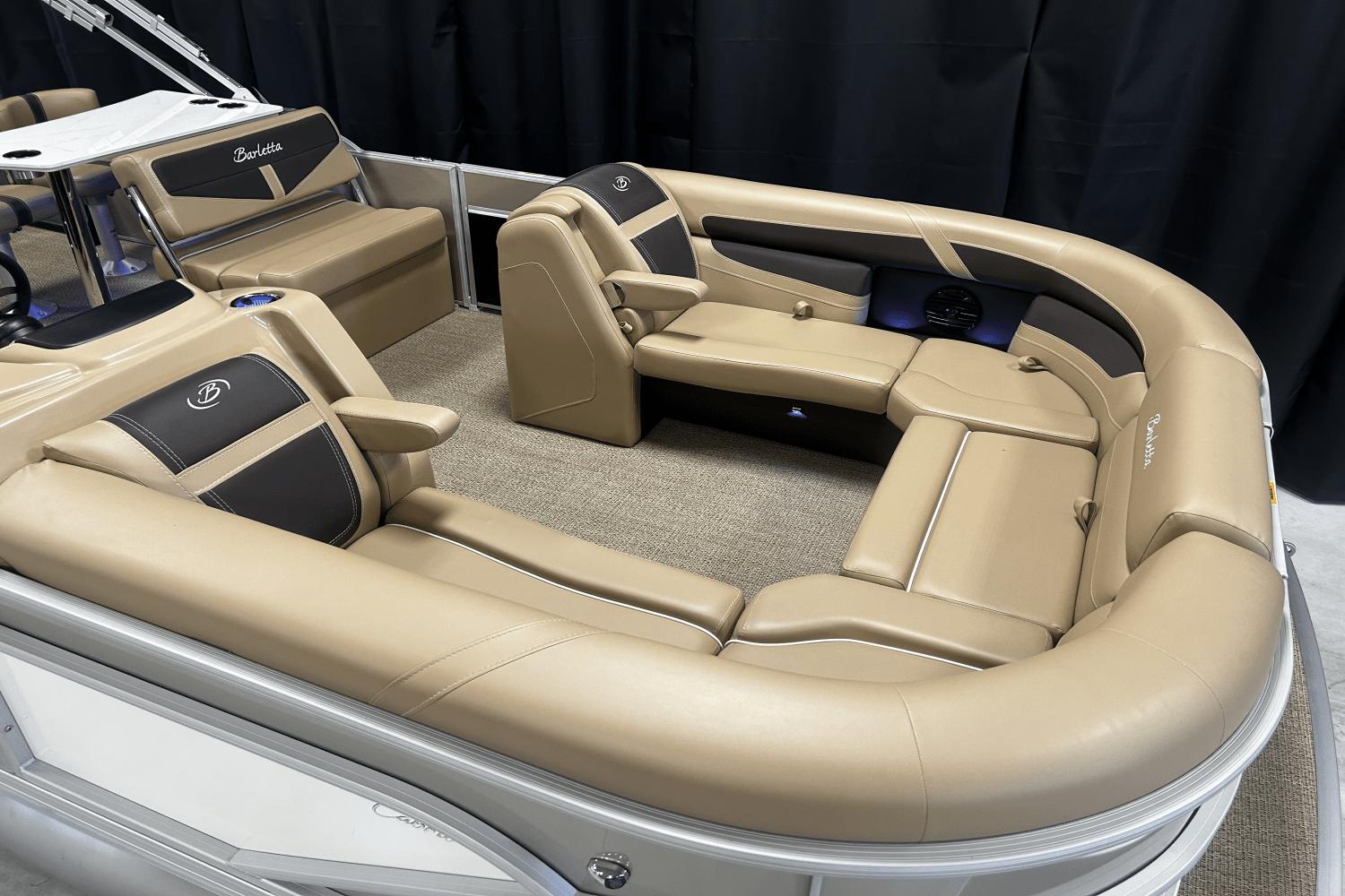 2024 Barletta Cabrio 20UC Tri-toon Pontoon for sale - YachtWorld