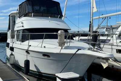 Carver 355 Aft Cabin Motor Yacht
