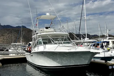 Luhrs 36 Open