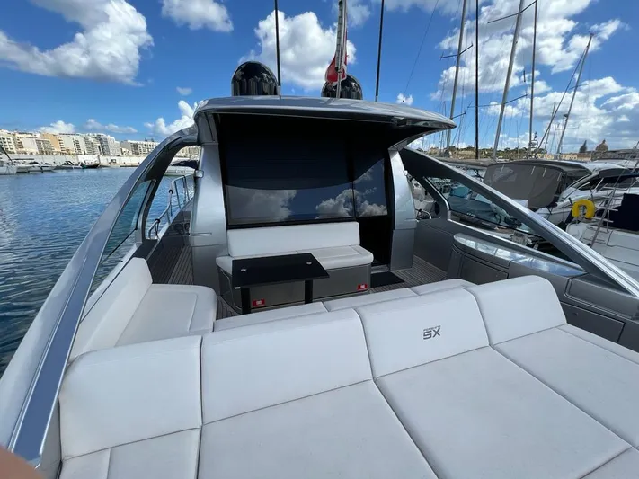  Yacht Photos Pics Pershing 5x