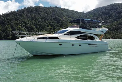 Azimut 46