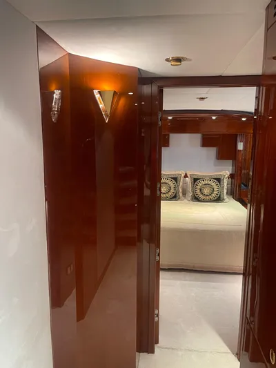 Sarah Sea Yacht Photos Pics 