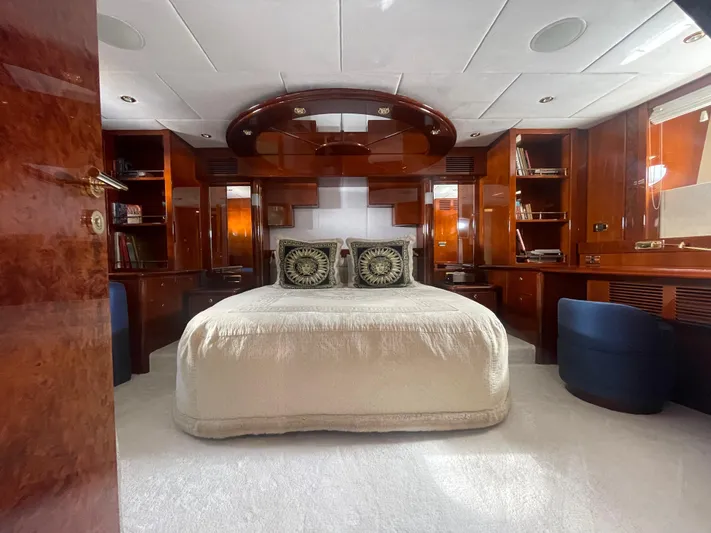 Sarah Sea Yacht Photos Pics 