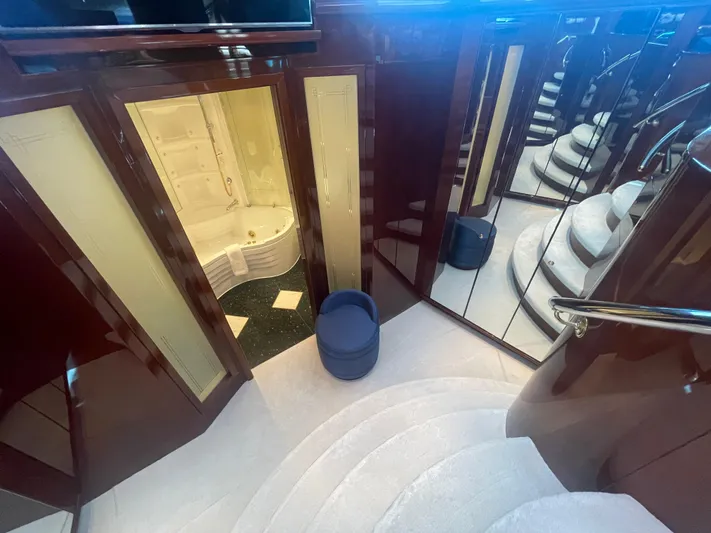 Sarah Sea Yacht Photos Pics 