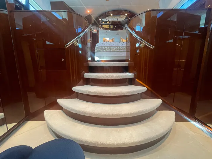 Sarah Sea Yacht Photos Pics 