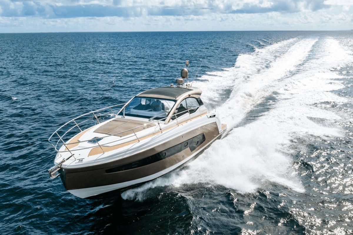 2020 Azimut 47 