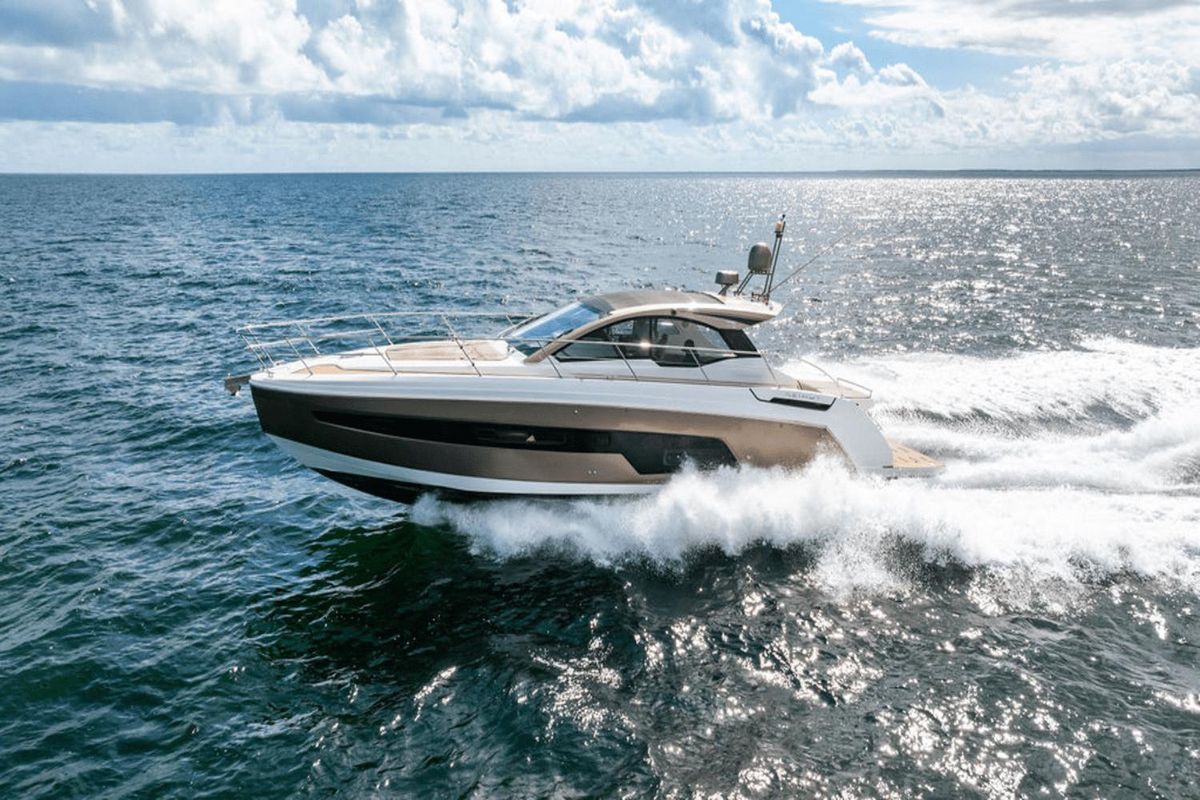 2020 Azimut 47 