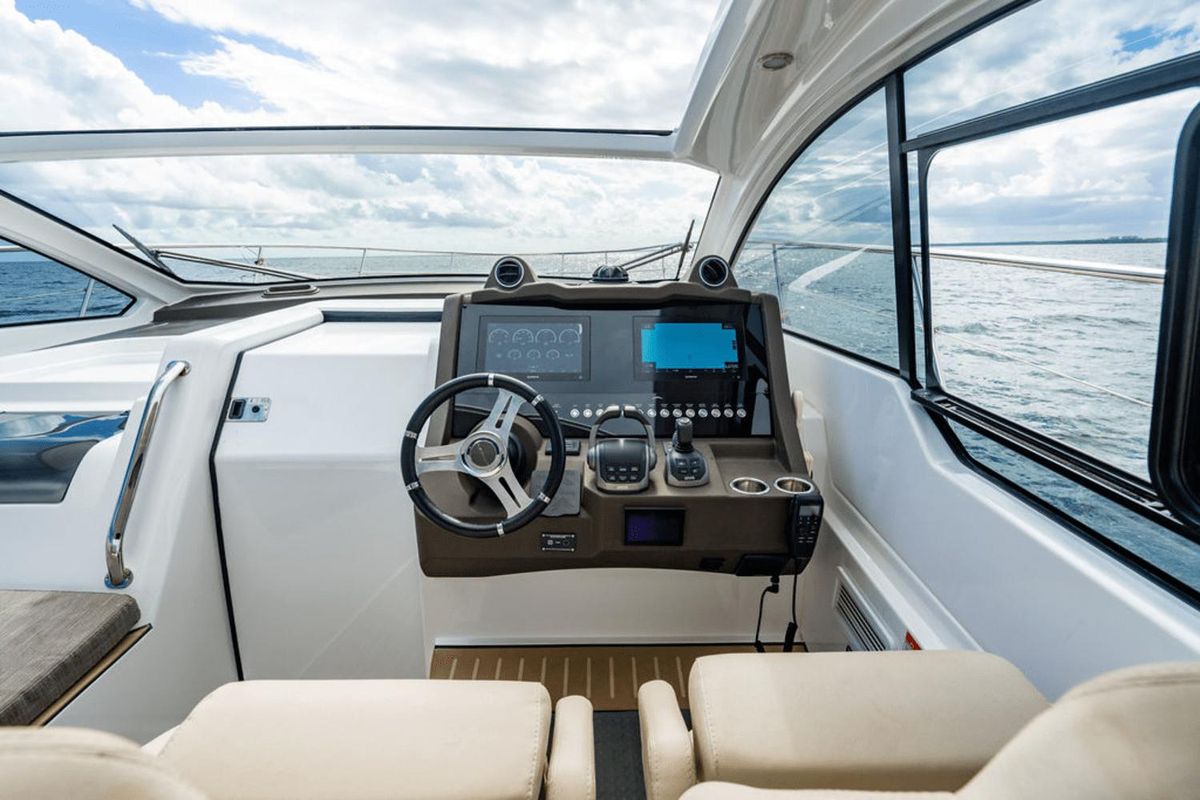 2020 Azimut 47 