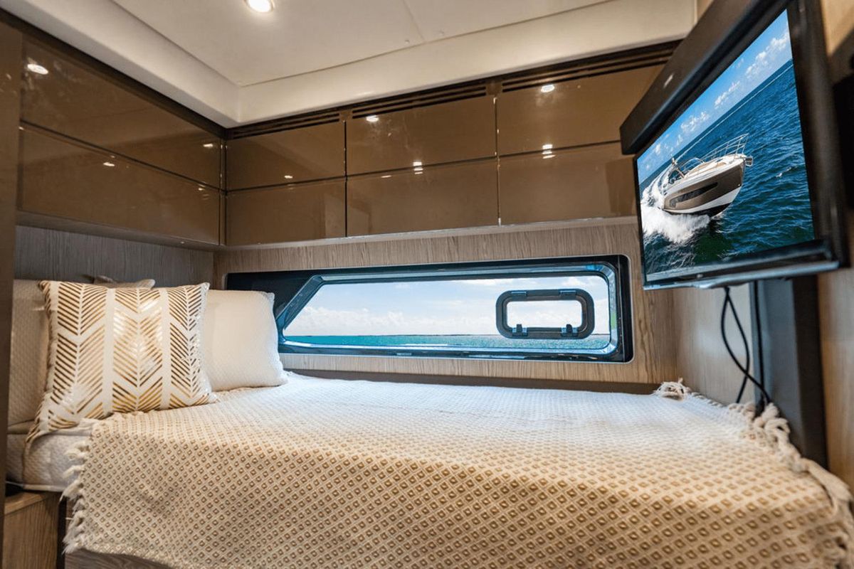 2020 Azimut 47 